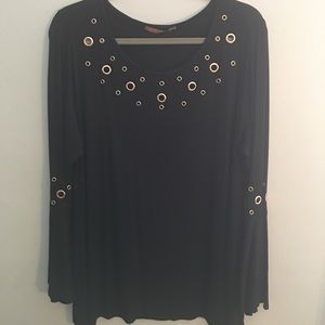 FUN FLOWY BLACK TUNIC